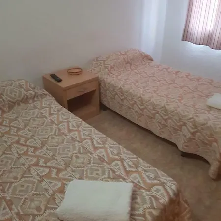 Pizzeria Oasis Guest house *